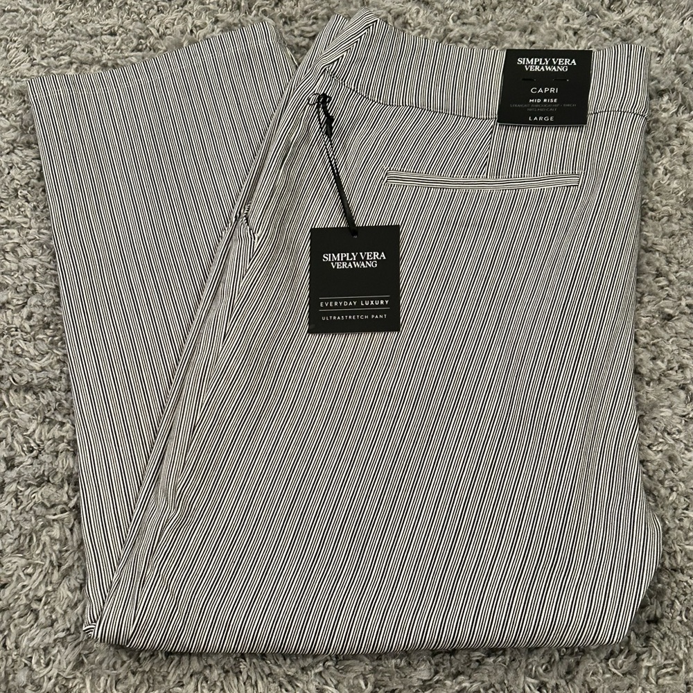 Simply Vera Vera Wang Black and White Capri Pants